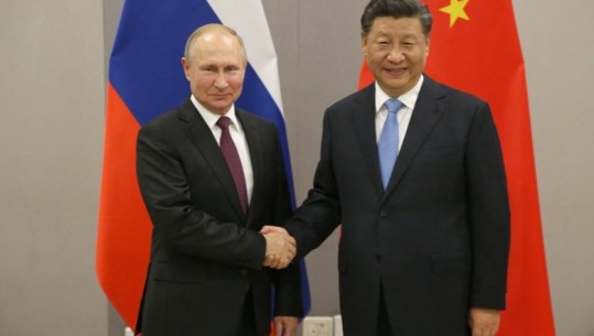 Putin bisedë telefonike Xi Jinping: Ne duam të forcojmë bashkëpunimin ushtarak! Presidenti rus fton homologun kinez në Moskë