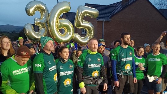 365 maratona në një vit, një për çdo ditë në 2022-shin! Britaniku maratonomak mblodhi rreth 1 milion paund për 2 shoqata bamirësie
