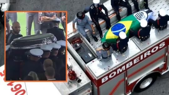VIDEO/ Mijëra tifozë i japin lamtumirën Pele, paralizohet Sao Paolo! 'Mbreti' bën udhëtimin e fundit