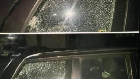 Sulmohet makina e qytetarit serb në veri të Kosovës, brenda automjetit kishte fëmijë