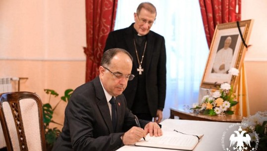 Presidenti Begaj mesazh ngushëllimi për Papa Benediktin: Vlerësimi i tij për harmoninë fetare në Shqipëri do të mbetet në kujtesën tonë