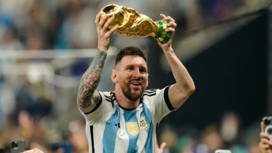 Prapaskenat e pabesueshme me festën e Argjentinës, Lionel Messi ngriti trofeun e rremë në Botëror! Foto theu rekordin e pëlqimeve