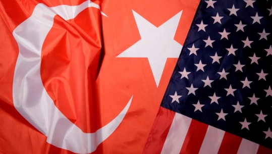 SHBA dhe Turqia ‘bashkojnë forcat’, synojnë rrjetin financiar të lidhur me Shtetin Islamik