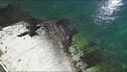 Sarandë, plazhi ‘i pllakave’ jo më monument natyre! Ambientalisti Hajno: Do kërkojmë ta kthejmë në listë