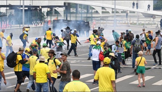 Trazira në Brazil, Mbështetësit e Ish-presidentit Bolsonaros sulmojnë Kongresin Kombëtar