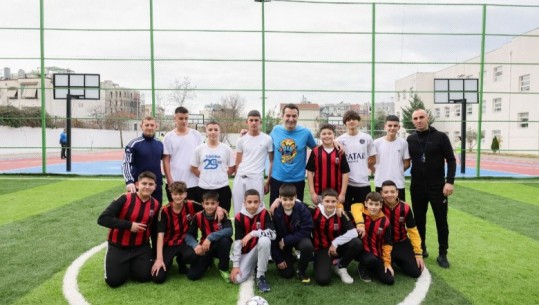 Tre fusha të reja sportive i shtohen shkollës ‘Mihal Grameno’, Veliaj: Inkurajoni fëmijët të merren me sport