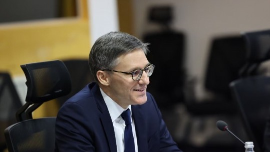 Këshilltari i DASH ‘paralajmëron’ Beogradin: Një krizë në Kosovë, do të pengonte bashkëpunimin SHBA-Serbi