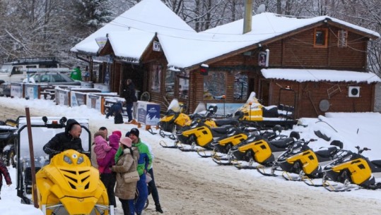 Brezovica thuajse pa borë, operatorët turistikë: Kështu nuk ka qenë kurrë, sezoni ka dështuar