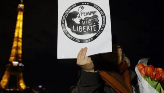 ‘Femme, Vie, Liberte’, Franca kthen kullën ‘Eifel’ në simbolin e revoltave në Iran! Protestat për Mahsa Aminin shembull i guximit