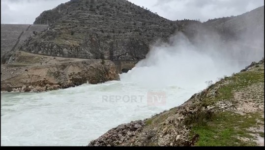 Reshjet e shiut në Shkodër, ministria e Mbrojtjes: Lumi Buna del nga shtrati në Muriqan dhe Oblik! 275 ha të përmbytura