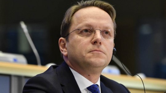 KE kërkon të nisë hetimin për Komisionerin Varhelyi: Nënvlerëson sulmet e Vuçiç ndaj demokracisë, dyshohet se ka ndihmuar Dodik në Bosnjë