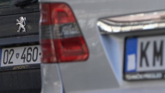 Kosova ndalon qarkullimin e automjeteve me targa KM të regjistruara që  nga dhjetori i vitit të kaluar