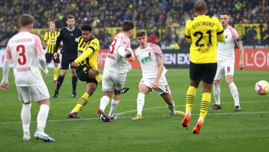 VIDEO/ Dramë dhe 7 gola, Dortmund fiton me Augsburg dhe kap Europën