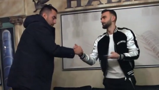 ZYRTARE/ Prezantim special dhe kontratë 1 vit e gjysmë, Tirana firmos me sulmuesin e kombëtares shqiptare