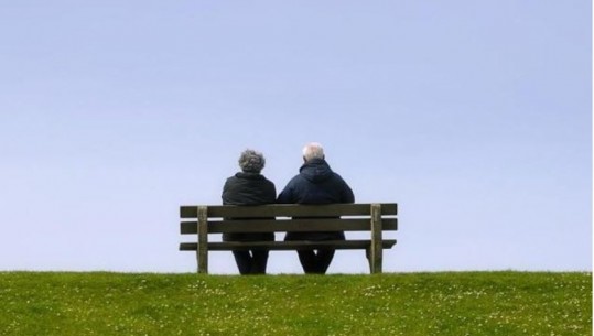 Përqindja e lartë e plakjes së popullsisë ngelet sfidë, sistemet e pensioneve në Europë kudo me rreziqe
