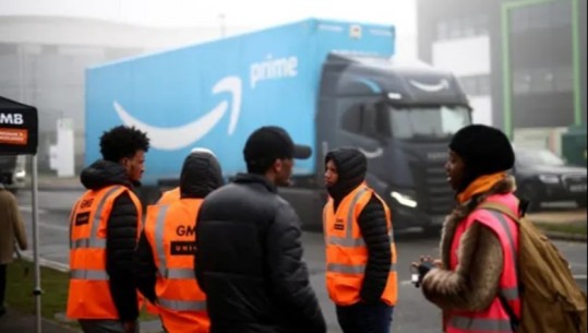 Punonjësit e kompanisë së njohur Amazon në grevë, kërkojnë rritje pagash