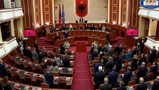 Grupimi i Berishës sërish kërkesë Kuvendit për mocion me debat për ‘McGonigal’: Të jetë pa limit kohor, çdo deputet të shprehet