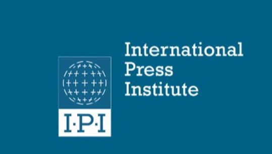 Dhuna ndaj gazetarit të Report Tv Elvis Hila, Instituti Ndërkombëtar i Shtypit: Tronditëse, dënojmë sulmin! Autoritetet të nxjerrin me shpejtësi para drejtësisë përgjegjësit