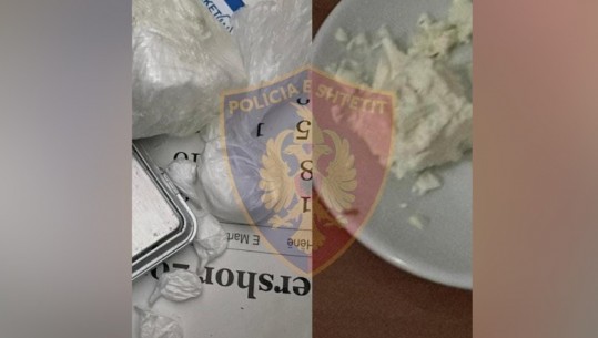 Shpërndante droga të forta në Tiranë, policia arreston 30 vjeçarin! I sekuestrohen doza kokaine gati për t’u shitur (EMRI)