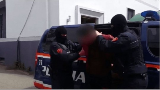 Tiranë/ Lëvizte me pistoletë në brez, arrestohet 40 vjeçari me banim në Holandë