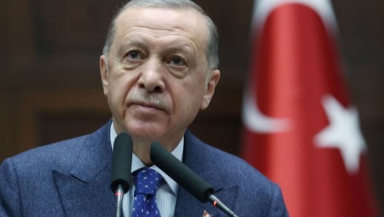 Erdogan shpall shtatë ditë zie kombëtare për viktimat e tërmetit shkatërrimtar në Turqi
