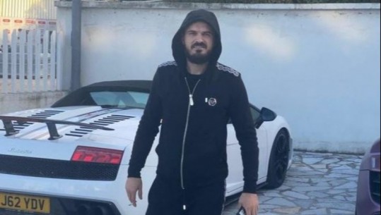 EMRI/ U dëbua në Shqipëri për të vuajtur dënimin për vjedhje, shqiptari 'sfidon' Anglinë, kthehet dhe reklamon jetën luksoze me “Lamborghini” 