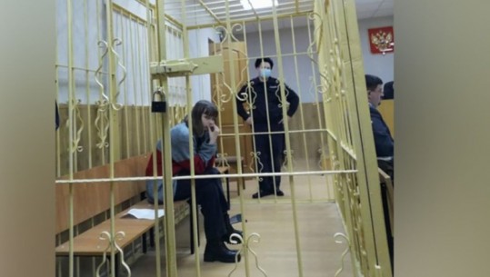 Adoleshentja ruse kundër luftës në Ukrainë, postoi kundër Putin në rrjete sociale, vihet në arrest shtëpiak