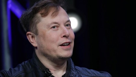 U padit për një postim në Twitter, Elon Musk shpallet i pafajshëm