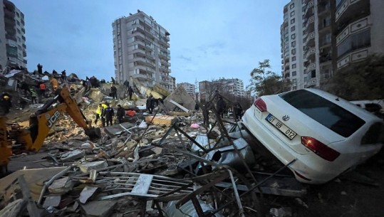 Tërmeti i fuqishëm në Turqi, më i forti që ka goditur vendin në 100 vitet e fundit