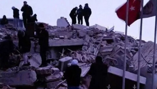 Tërmeti në Turqi/ Një ekip i tërë nën rrënoja, apel për ndihmë për të nxjerrë gjallë volejbollistet