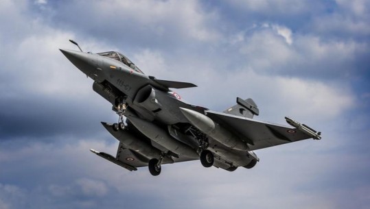Polonia e dyzuar për furnizimin me avionë luftarak në Kiev: Kemi shumë pak