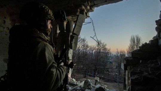 Kievi: Rusët forcojnë praninë e tyre pranë Lyman dhe Bakhmut