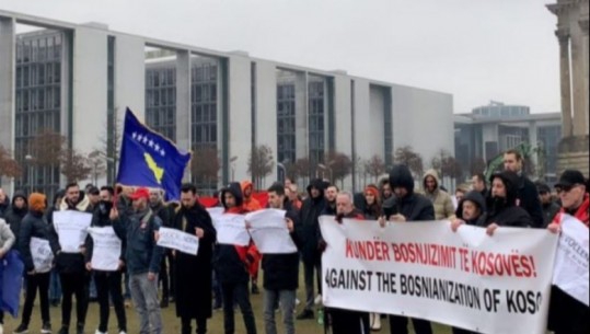 Me thirrjen ‘kundër bosnjizimit të Kosovës’, emigrantët shqiptarë në Gjermani protestuan  kundër Asociacionit