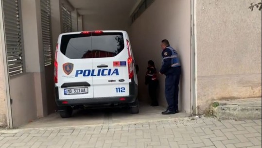 6 të arrestuarit për 'shtëpitë e barit' në Vlorë dhe Selenicë, lihen në burg 2 prej tyre! Arrest shtëpie për 4 elektricistët
