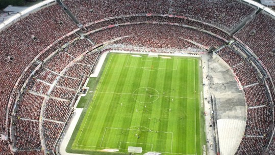 VIDEO/ Stadiumi nuk mbante më, rekord tifozësh për shekullin e 21! River Plate fiton me përmbysje
