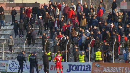VIDEO/ Partizani një gol për tri pikë kundër Bylisit, arbitri ndërpret ndeshjen! Policia në fushë