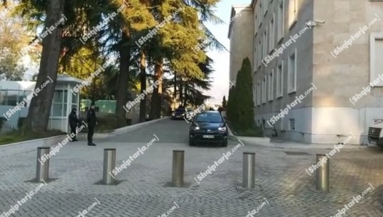 VIDEO/ Takimi me Ramën, kryeministri i Bavarisë mbërrin në Kryeministri