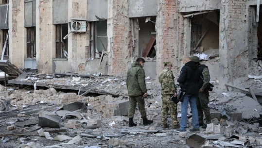 Granatimet ruse, vriten 5 persona dhe plagosën 10 të tjerë në rajonin e Donetskut