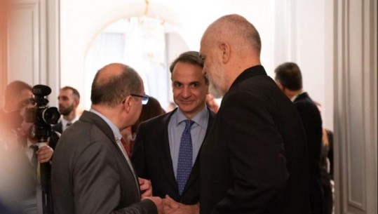 Rama publikon foto nga mbledhja e sigurisë në Mynih, takohet me Mitsotakis dhe të dërguarit e BE për dialogun Kosovë-Serbi