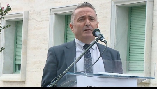 Kovaçi paralajmëroi protestën e radhës të pedagogëve, reagon Partia e Lirisë: E mbështesim, kërkesat e tyre janë injoruar nga qeveria