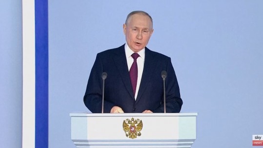 Ironizon Putin: Perëndimi do e pësojë për sanksionet, qasja e tyre ‘humaniste’ po sjell vuajtjen e qytetarëve rusë