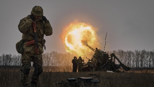 Ushtari ukrainas: Beteja në Bakhmut është një ferr i vërtetë! Rusët po përparojnë, bombardojnë pa pushim