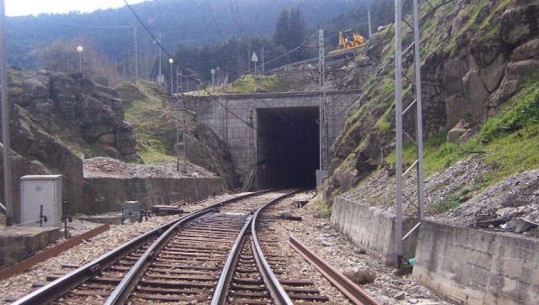 Porositën trena 260 milionë euro por nuk i zënë tunelet, dorëhiqen dy zyrtarë të lartë në Spanjë