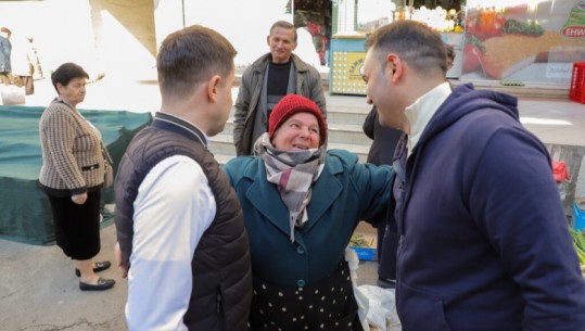 Këlliçi takon qytetarët në njësinë nr. 3: Unë bëj betejë për Tiranën,jo për politikën