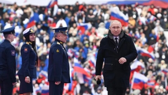 Putin në stadiumin e Lushnikit: Të gjithë njerëzit janë mbrojtës të atdheut