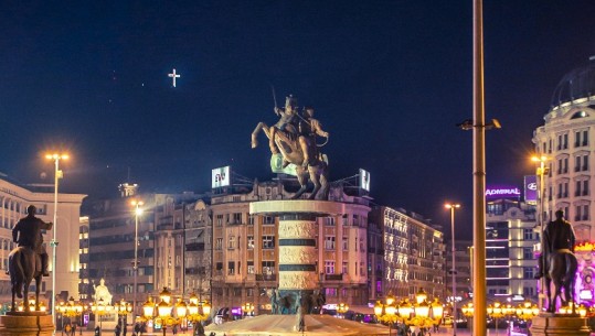 Udhëtim në Maqedoninë e Veriut? Shkupi i mrekullueshëm ju mirëpret, njihuni me syrin dhe zemrën e qytetit