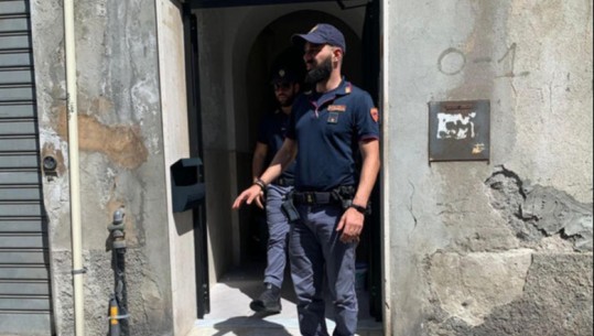 Arrestohet shqiptari në Itali, në banesë iu gjetën mbi 7 kg lëndë narkotike të ndryshme