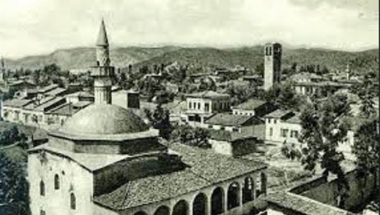 Arkivi: Pse ky qytet shqiptar krahasohej me Mekën dikur