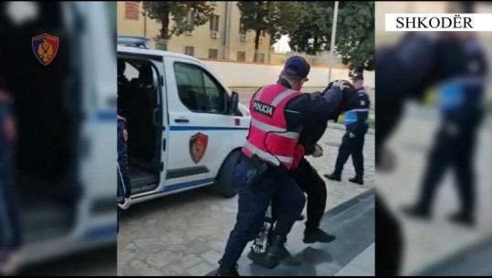 Shpërndante kanabis në Shkodër, arrestohet 24 vjeçari! Nën hetim babai i tij pas armës që policia gjeti në banesë (EMRI)