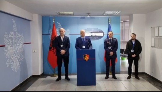 EMRAT/ Kush janë 6 personat që u arrestuan nga policia e Tiranës! 3 prej tyre kultivonin dhe shisnin drogë! 3 të tjerë vidhnin banesat e emigrantëve në Shijak